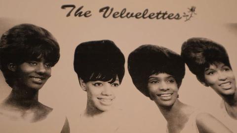 The Velvelettes Singing group